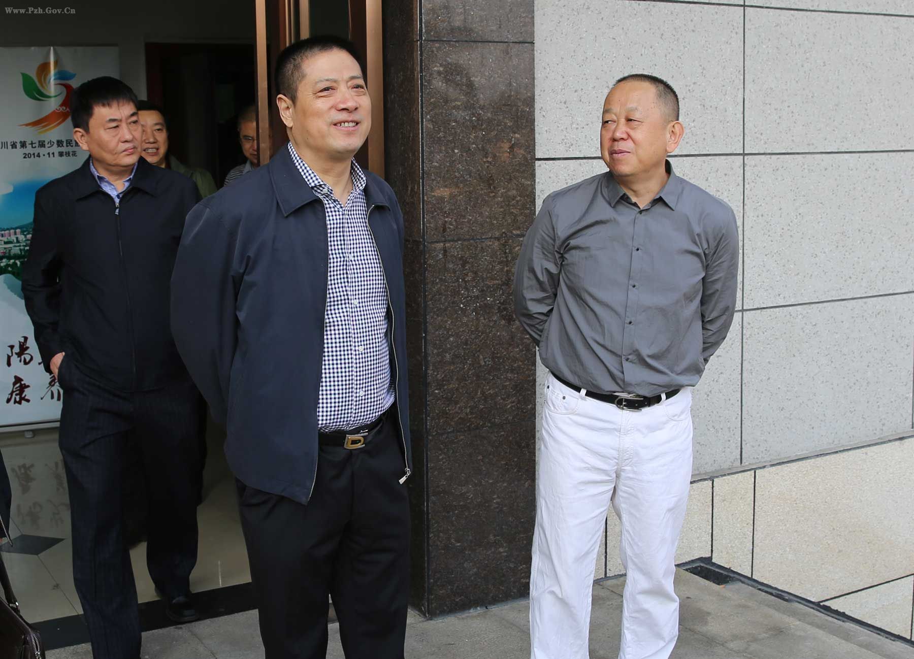 攀枝花学院:市委书记刘成鸣一行莅临我校检查指导四川省第七届少数民族艺术节相关准备工作